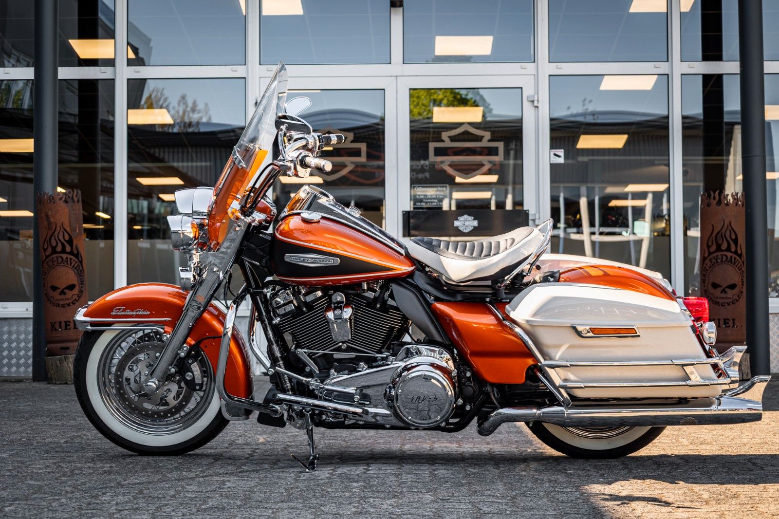Fahrzeugabbildung Harley-Davidson Electra Glide Highway King  - JEKILL&HYDE  -