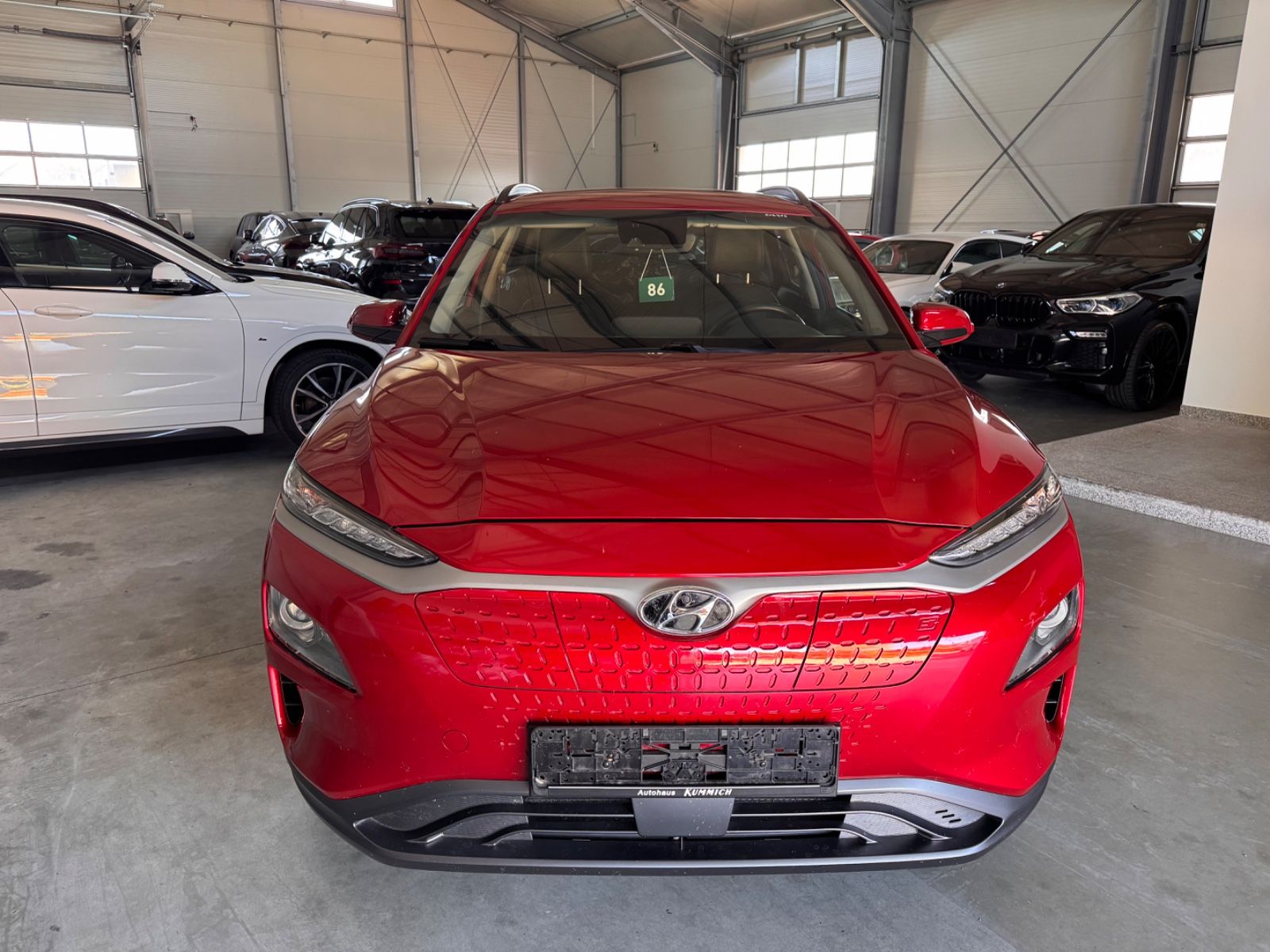 Hyundai Kona Style Elektro 2WD*1HAND*FINANZIERUNG*TÜVNEU imagem 2
