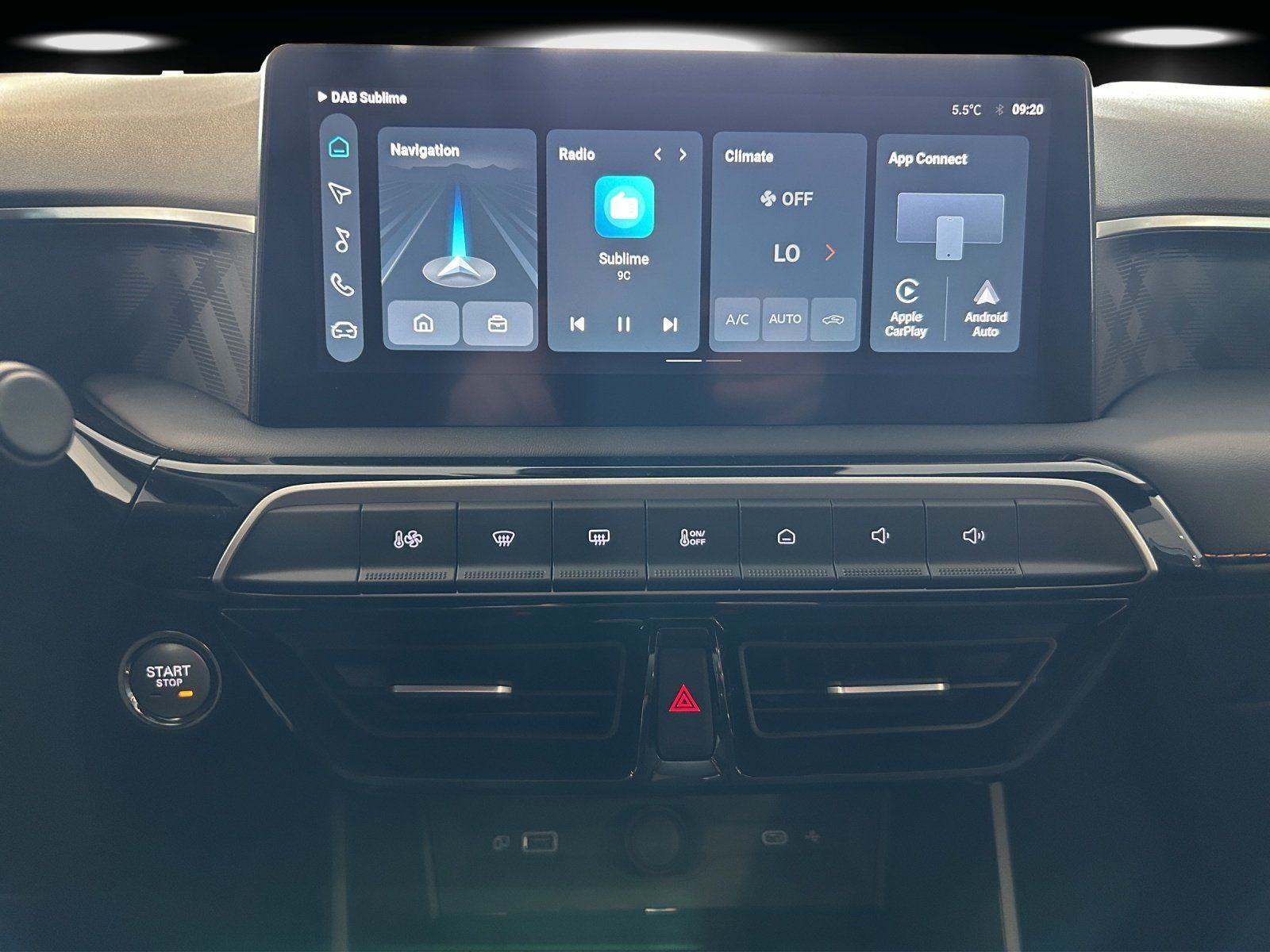 Fahrzeugabbildung MG MG3 HEV Luxury