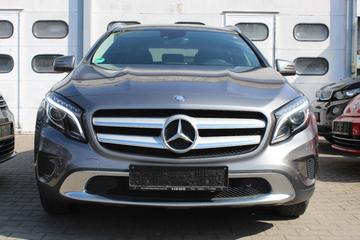 صورة 2 لـ 2014 Mercedes-BENZ GLA