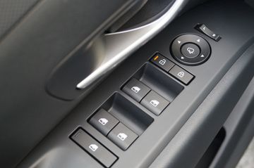 Hyundai Tucson 1.6 T-GDI Hybrid AUT-NAVI-LED-KAMERA-SHZ