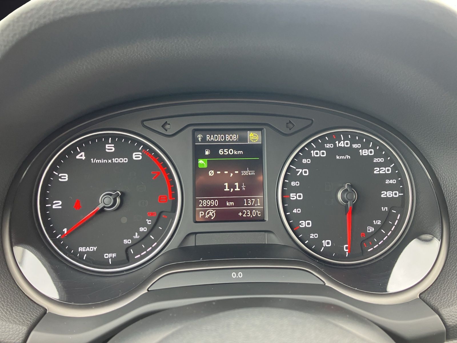 Fahrzeugabbildung Audi Q2 35 TFSI advanced S tronic LED Vorb AHZV