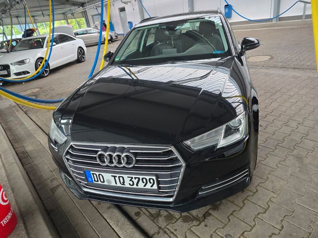 AUDI A4 2.0 TDI S tronic Avant -