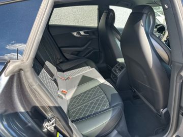 Fahrzeugabbildung Audi A5 Sportback 40 TDI Quattro S Line