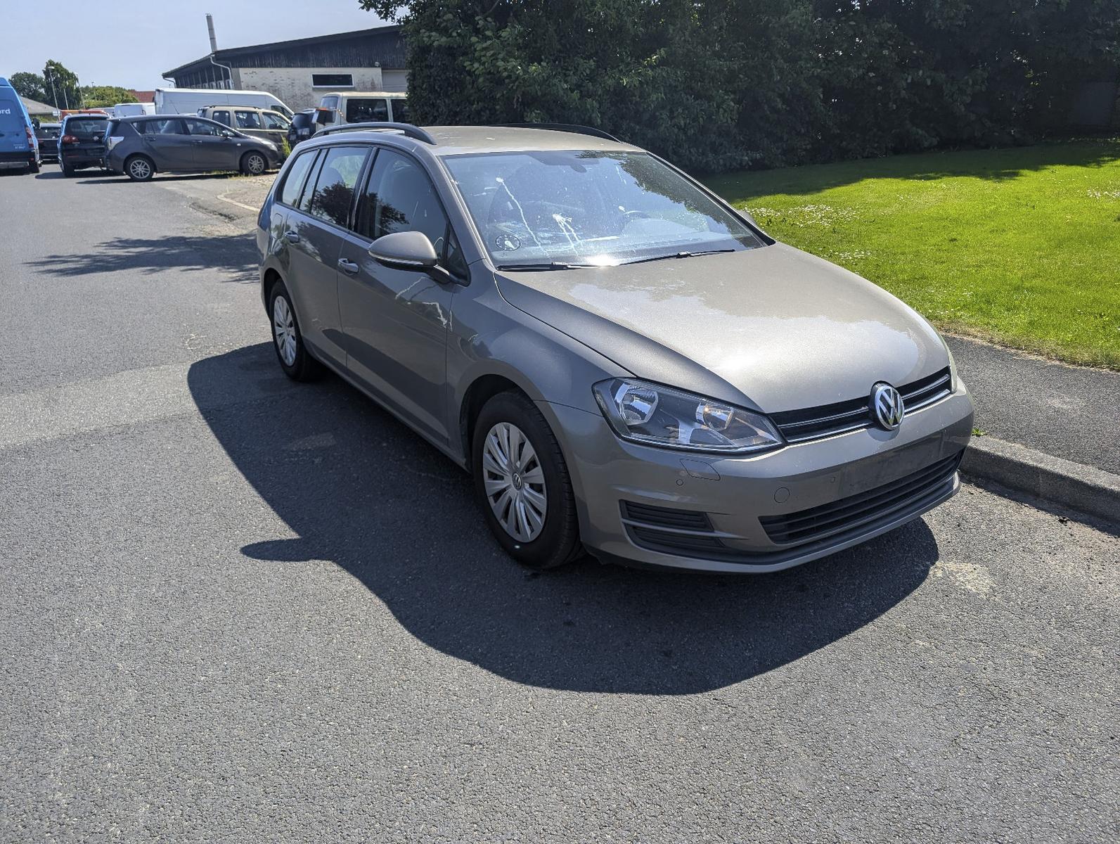 Volkswagen Golf VII Variant Trendline BMT