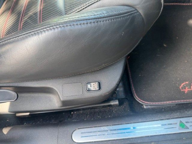Fahrzeugabbildung Alfa Romeo Giulietta Turismo Sportiva LEDER