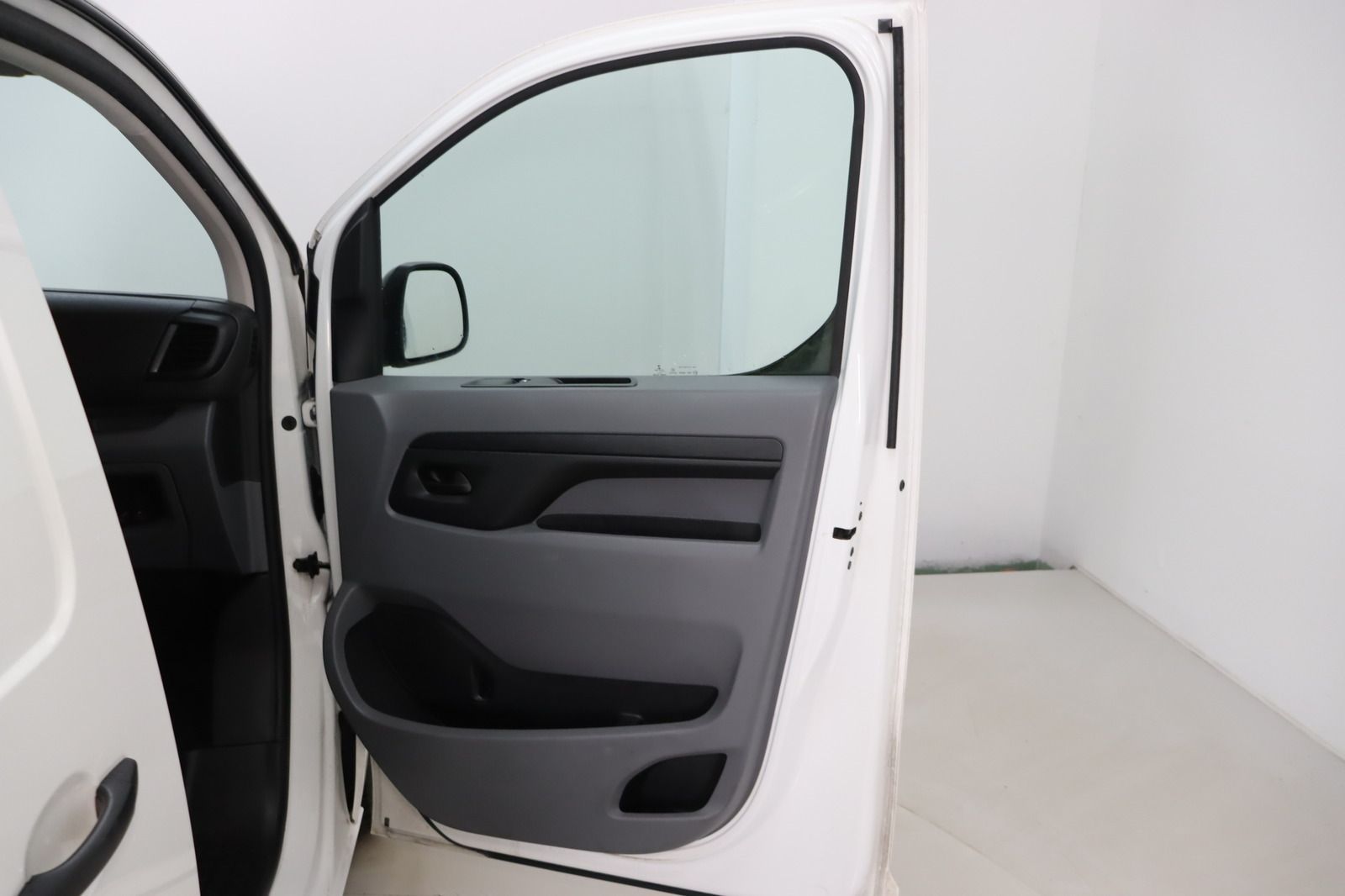 Fahrzeugabbildung Citroën Jumpy Kasten L3H1 * Klima * AHK