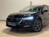 Skoda Octavia Combi Clever 2.0 TDI 1. HAND*VIRT*AMBIEN - Skoda Octavia Clever mit Diesel-Antrieb