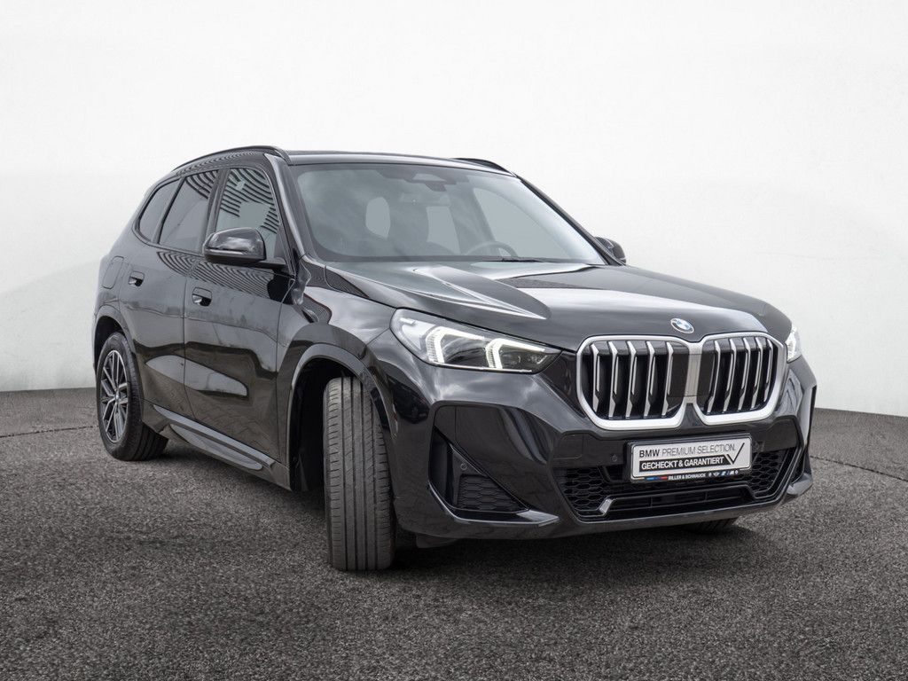 BMW X1 sDrive 18i M-Sport AHK PANO KAM LED NAVI SHZG foto 3