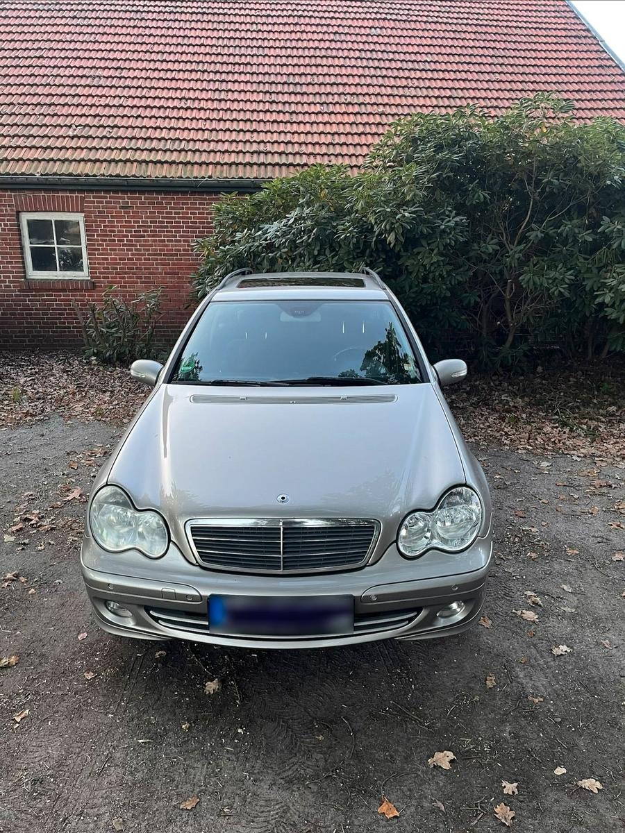 Mercedes-Benz C 220