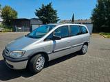 Opel Zafira  7 Sitzer HU 08/26 - Opel Zafira aus 2004: 2.0
