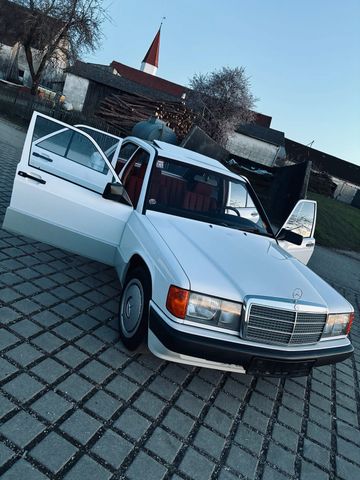 Mercedes-Benz Mercedes Benz Daimler W201 190 E H-Kennzei...