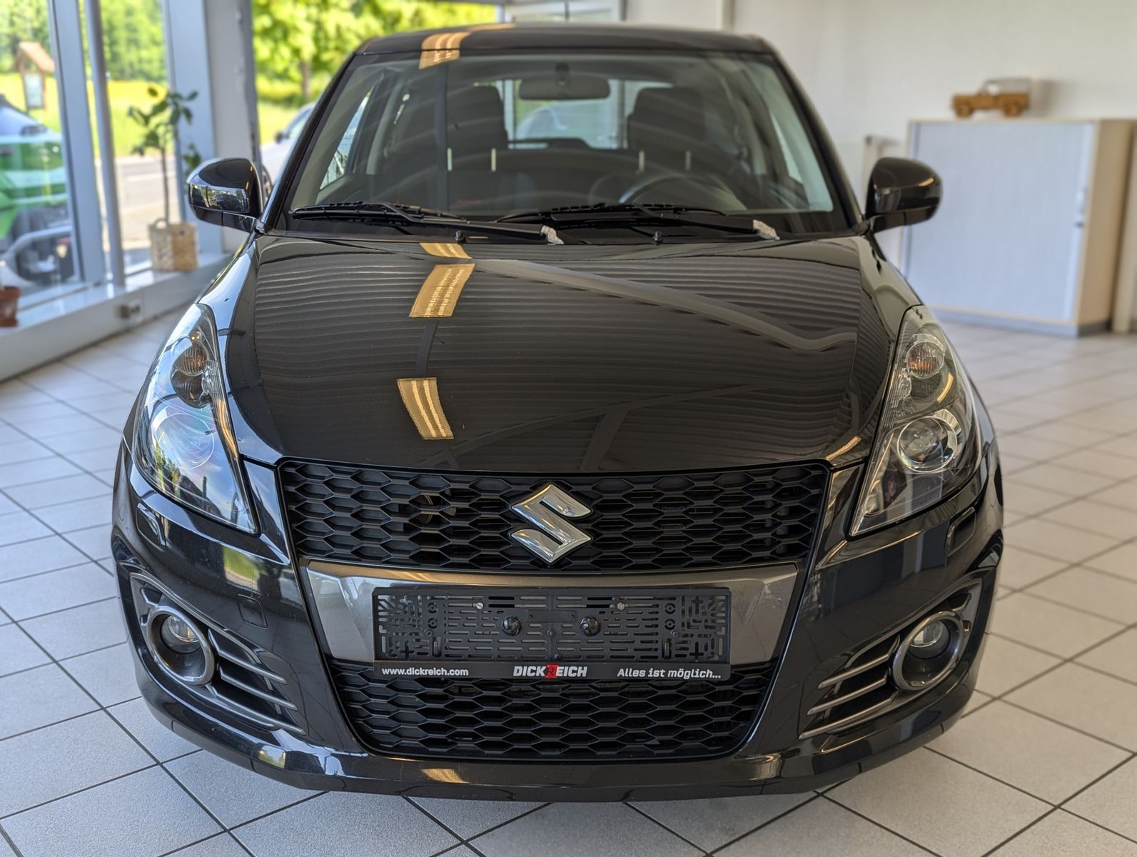 SUZUKI Swift 1.6 Sport 1.Hand Klima Bi-Xenon Tempomat - Image 2