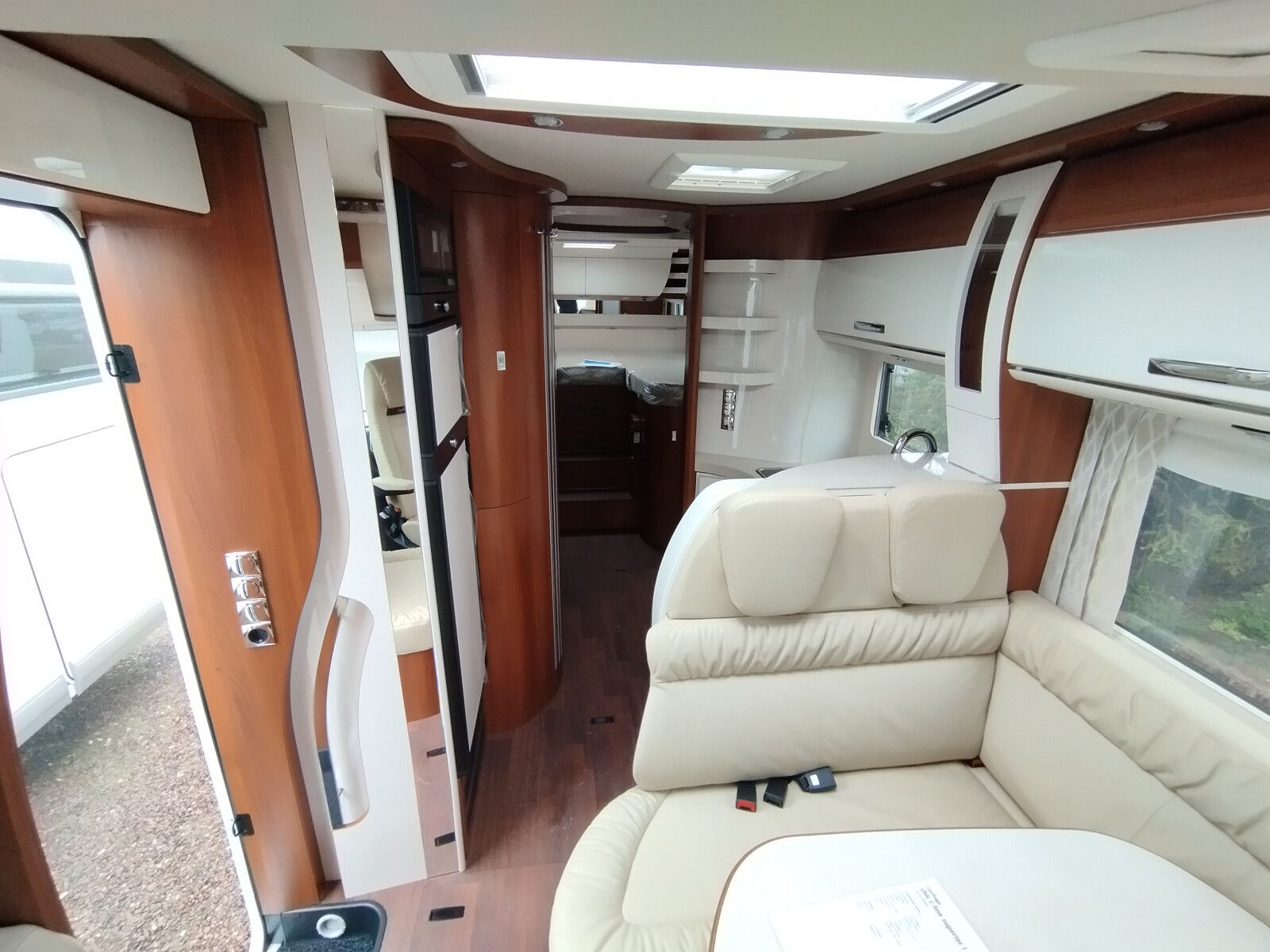 Fahrzeugabbildung Carthago chic c-line superior I 4.9 LE L Fiat,Sat,Markise