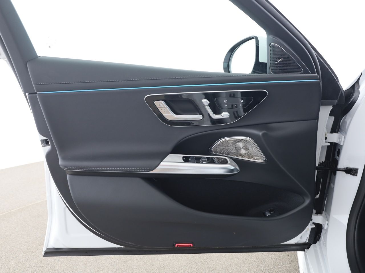 Mercedes-Benz E 300 e T AMG Prem.+ HUD Super Sitzklim. AHK foto 13