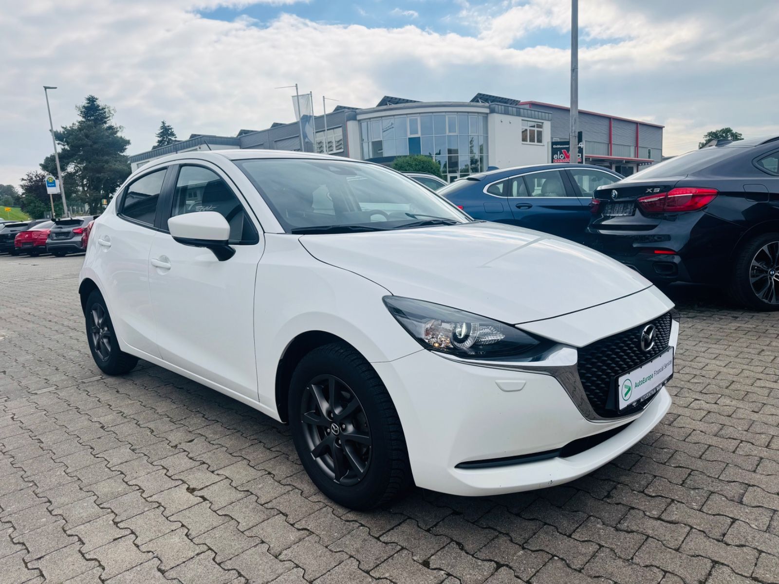 MAZDA 2
