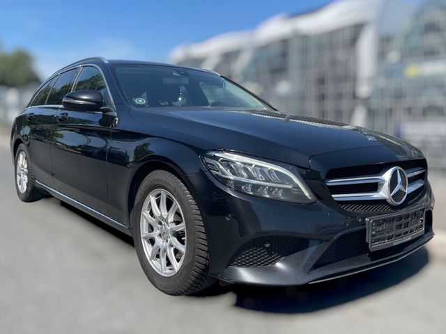 MERCEDES-BENZ C 220 D T Auto. LED T.LEDER AHK 8Fach B. ACC