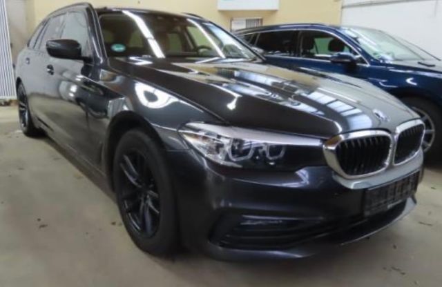 BMW 520 d Sport Line*LEDER*ViRTUAL*KAMERA*LED*ACC