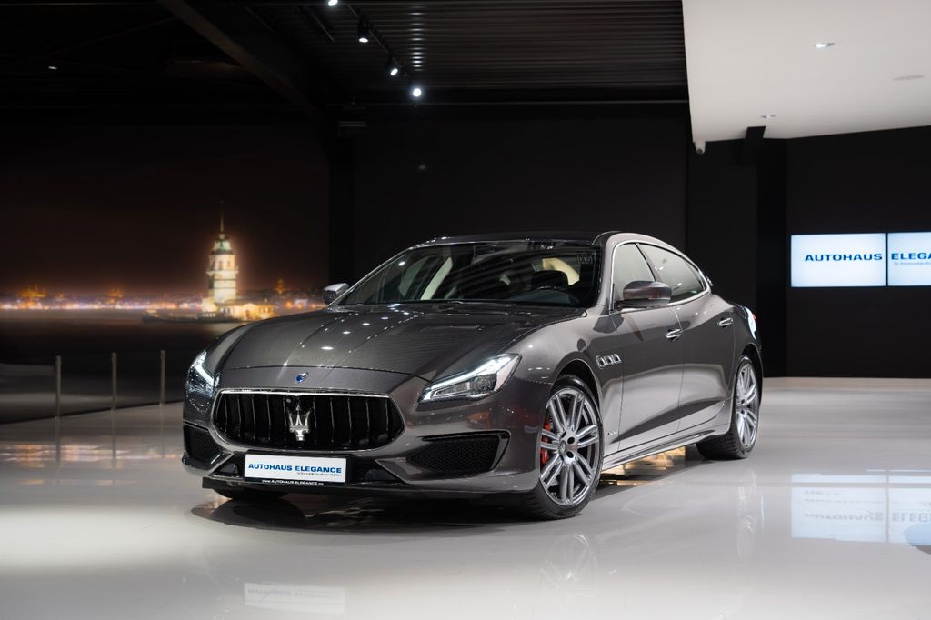 Maserati Quattroporte