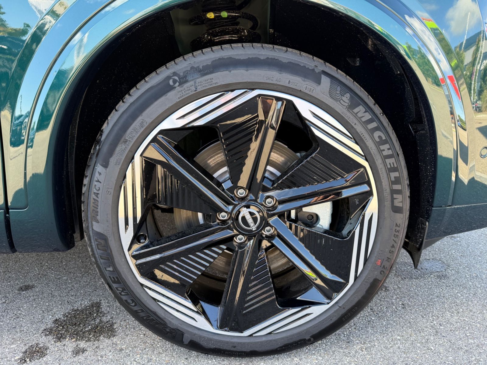 Fahrzeugabbildung Nissan Qashqai N-Design e-Power - Alcantara