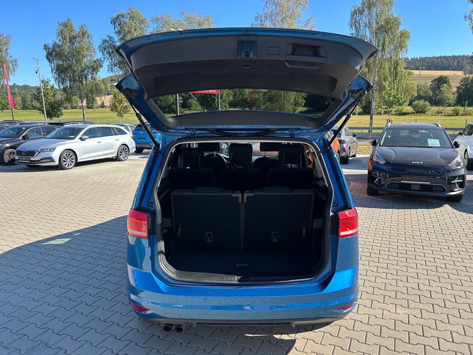 Fahrzeugabbildung Volkswagen Touran 1.4 TSI Sound°7 Sitzer°Navi°Shz°