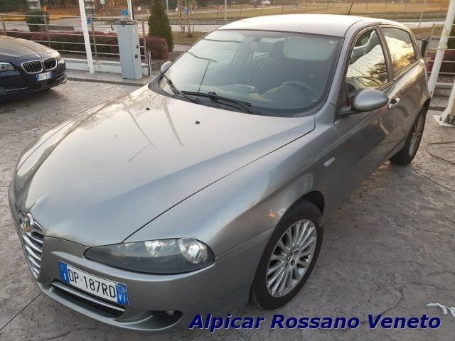 Alfa Romeo ALFA ROMEO 147 1.6 16V TS (105)5 porte Progressi