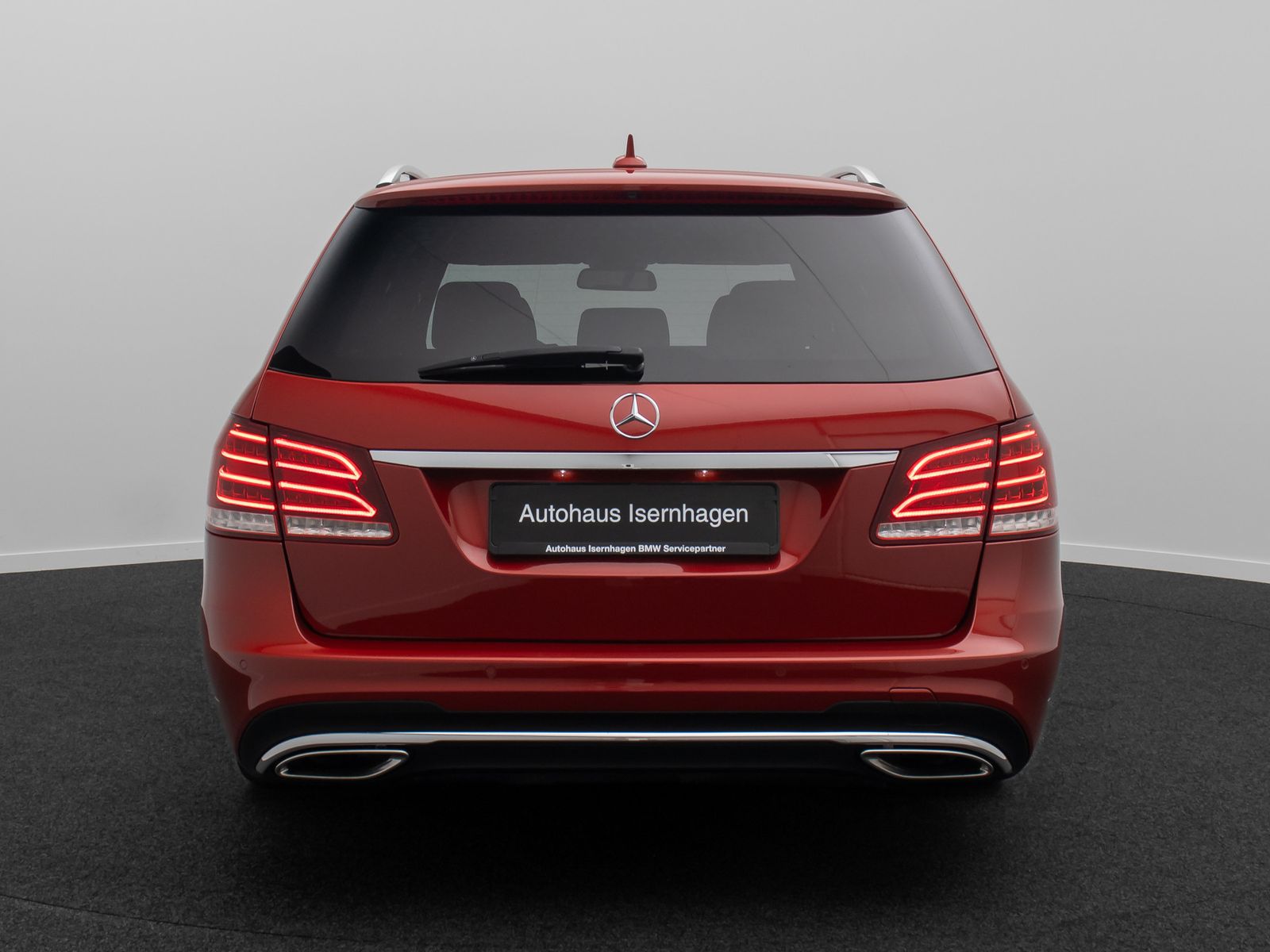 Fahrzeugabbildung Mercedes-Benz E 350 BlueTEC PDC Navi Tempomat LED Leder 18Zoll