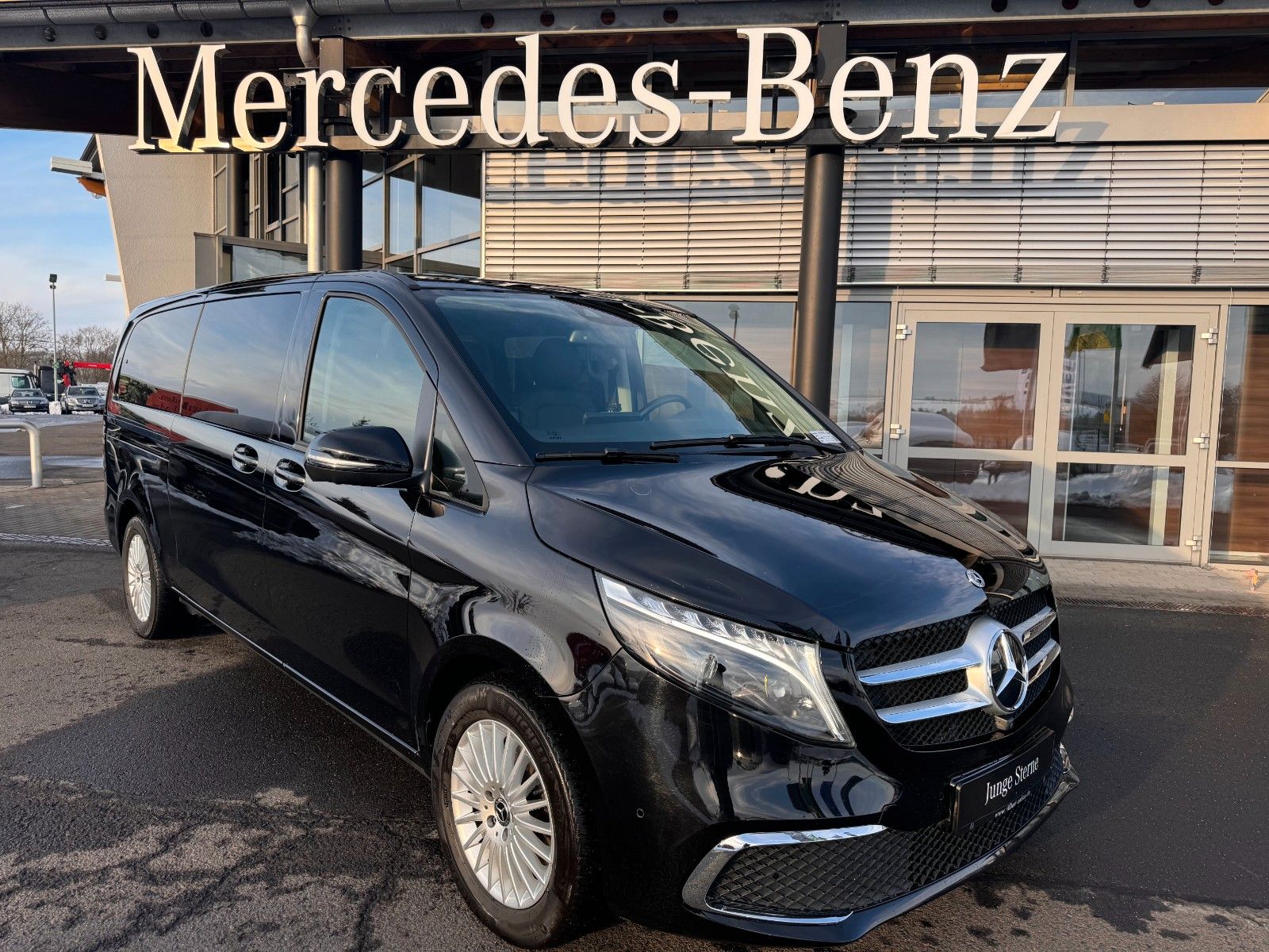 Fahrzeugabbildung Mercedes-Benz V 300 d 4MATIC AVA ED Extral Stdheiz 360Kam AHK