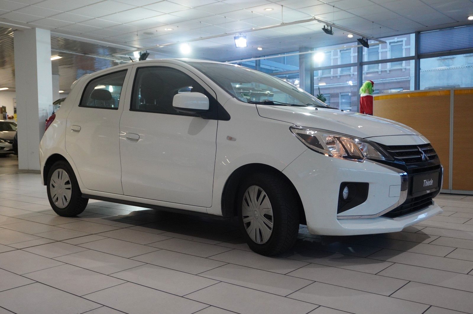 Fahrzeugabbildung Mitsubishi Space Star 1.2 SPIRIT 5-TÜR KLIMA/USB/NEBEL/AUX