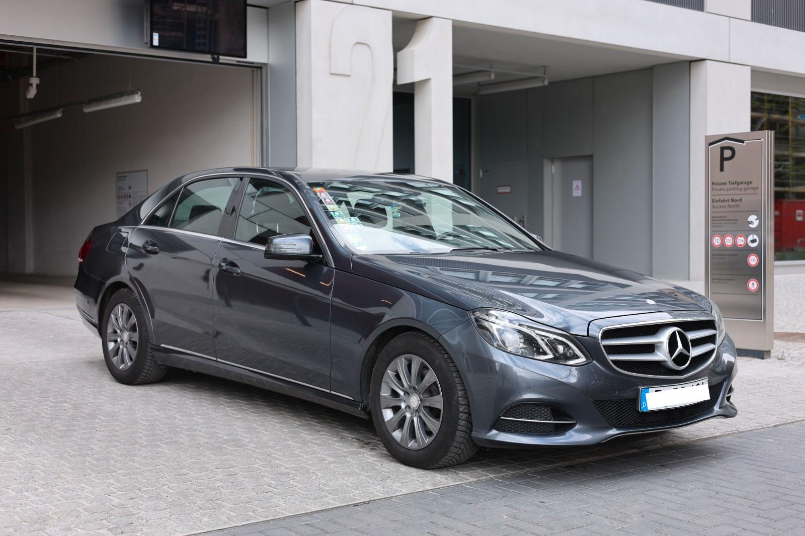 Mercedes-Benz E 220 BlueTEC AVANTG. 9G tronic, Hinterachse NEU