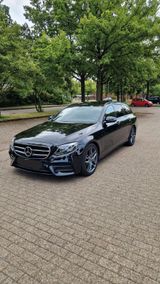 Mercedes-Benz E 220 d T Autom. -