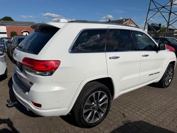 Jeep Grand Cherokee - 9