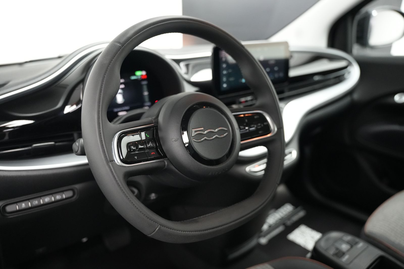 Fahrzeugabbildung Fiat 500 e Icon 42 Kwh *Kamera*Klima*Navigation*TOP