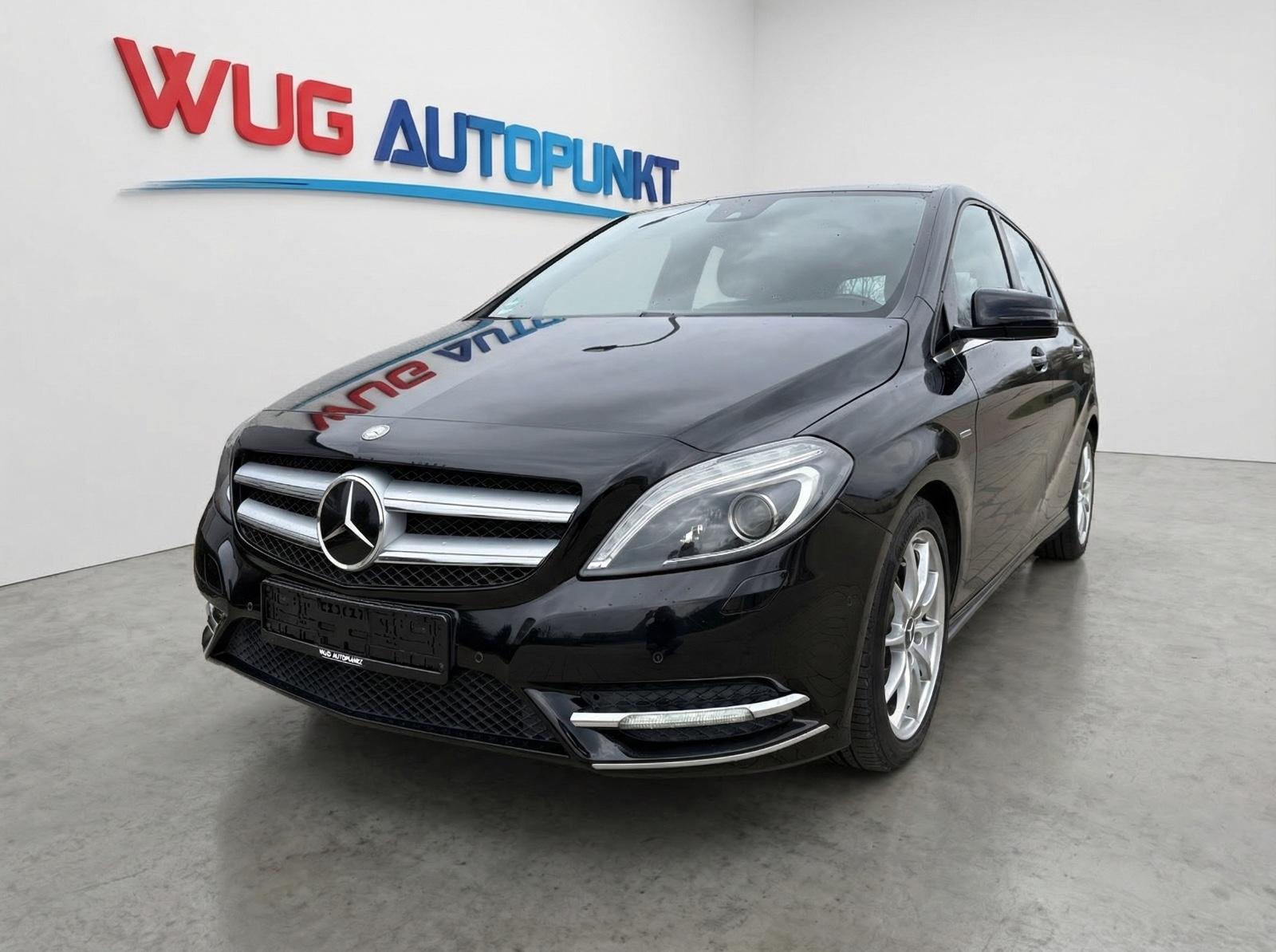 Mercedes-Benz B 200/LEDER/KAMERA/NAVIGATION/SZH/XENON/LED