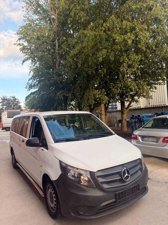 Image of Mercedes-Benz Vito