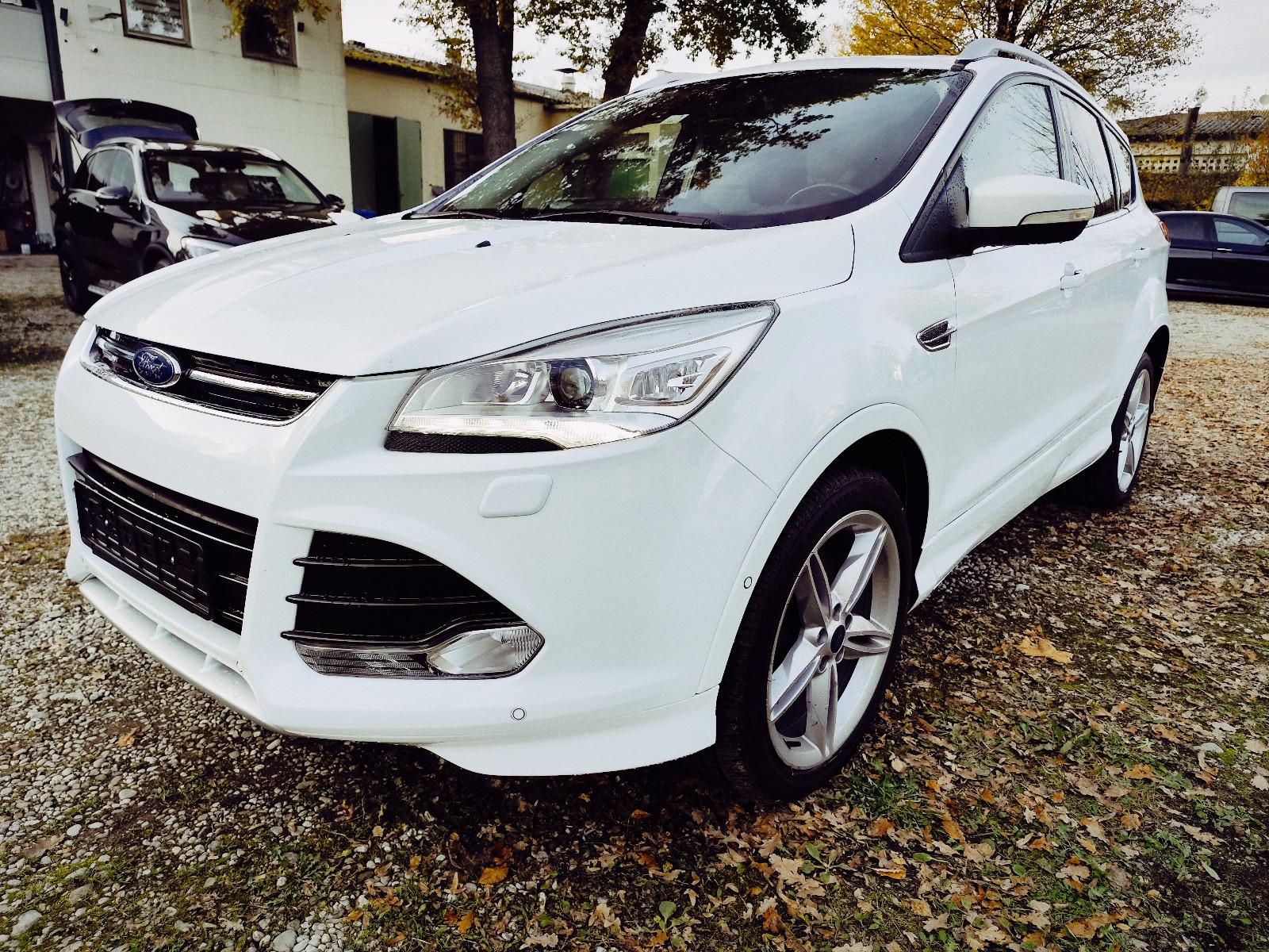 Ford Kuga Individual 2.0 TDCI Standheizung Panorama