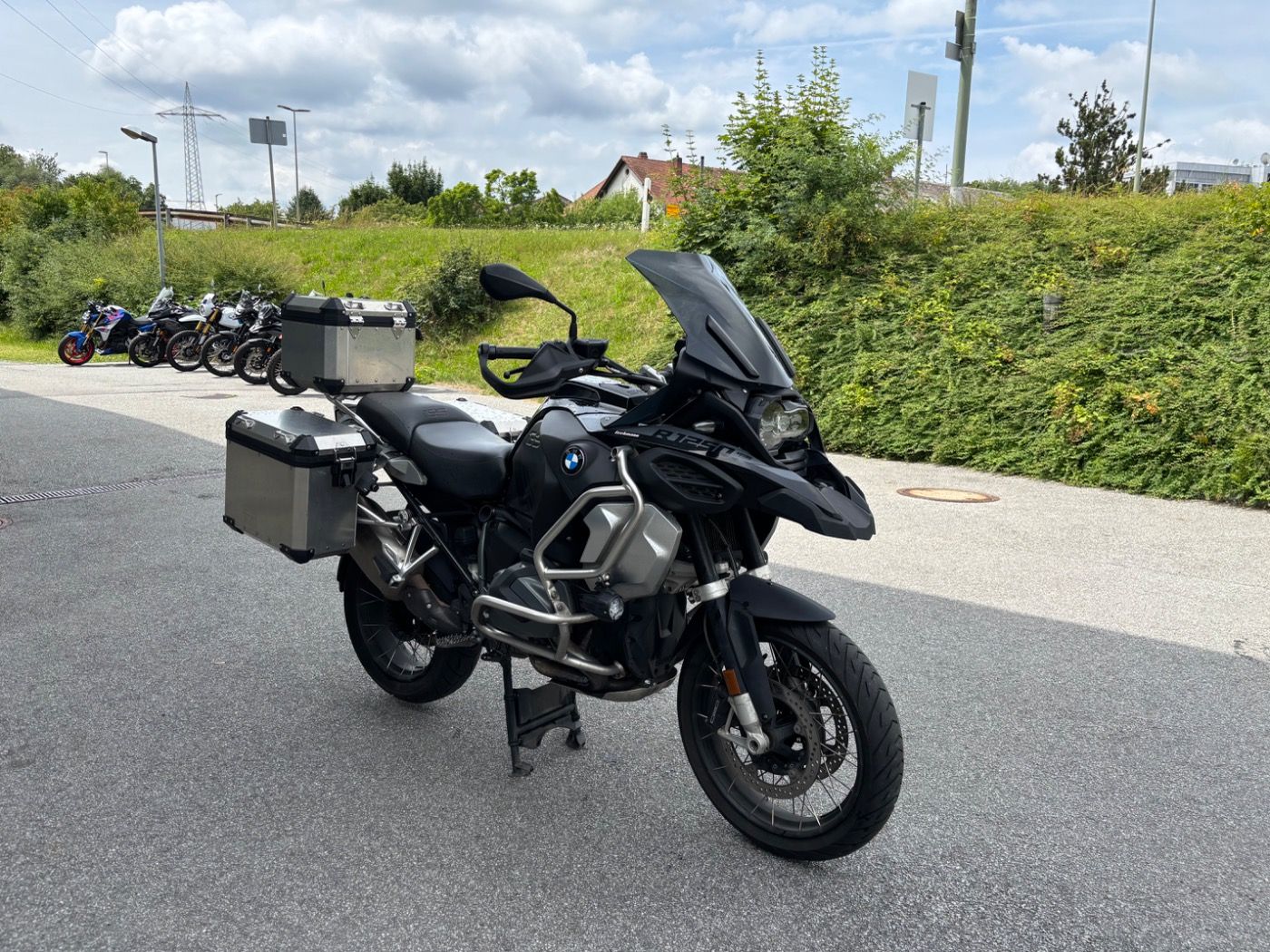 Fahrzeugabbildung BMW R 1250 GS Adventure Triple Black