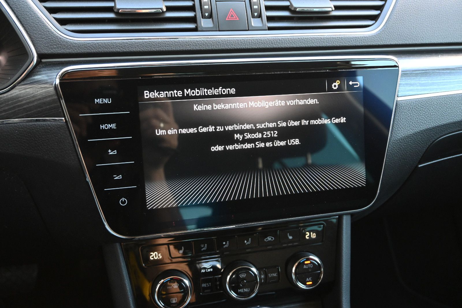 Fahrzeugabbildung SKODA Superb 1.5 TSI ACT DSG STYLE COMBI °ACC°AHK°
