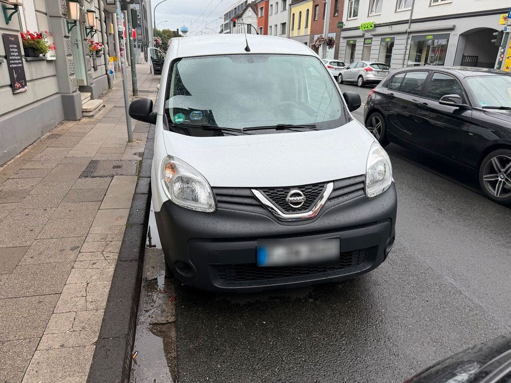 Image of Nissan NV250