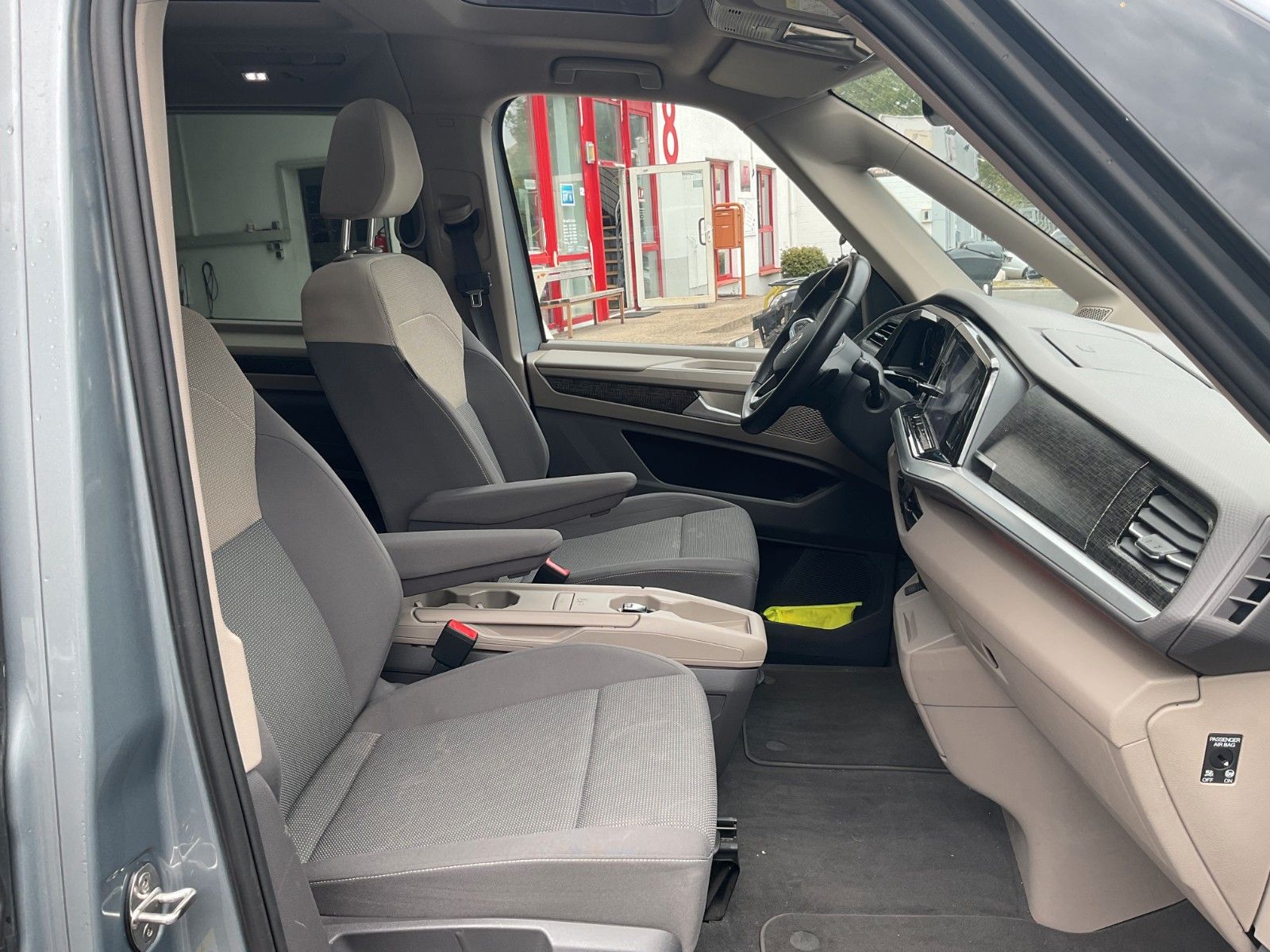 Volkswagen T7 Multivan eHybrid LED AHK PANO ACC Kamera foto 9