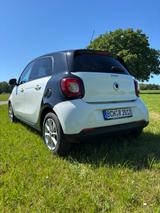 Smart ForFour /Leder / Rückfahrkamera /Prime Variante  - Smart ForFour von privat