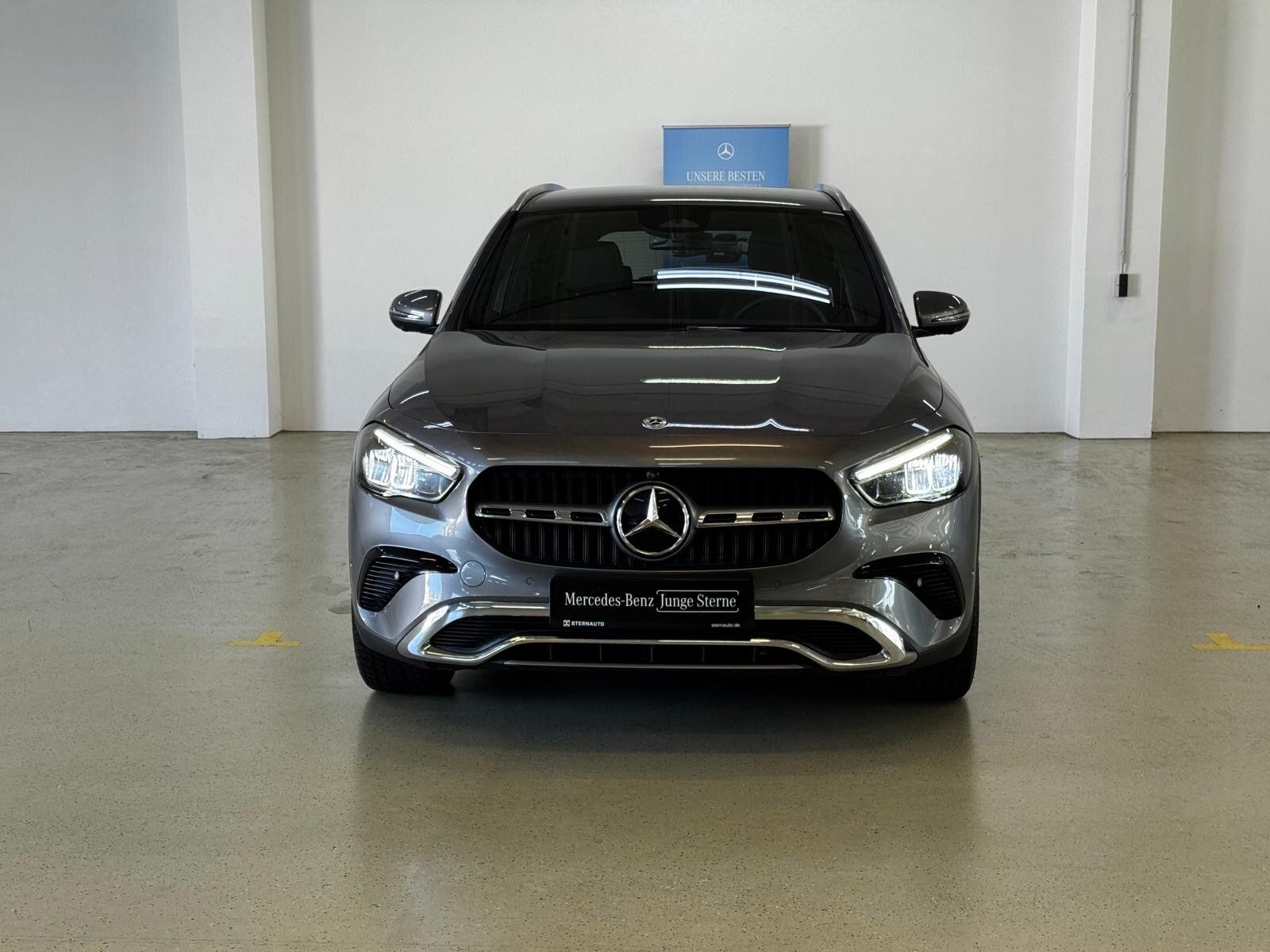 Mercedes-Benz GLA 200 Prog Adv Distr 360 Cam Spur AHK WinterP imagem 2