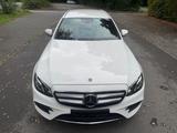 Mercedes-Benz E 300 de AMG Line Top Zustand LED  Widescreen - Hybrid (Diesel/Elektro): Sportsitze