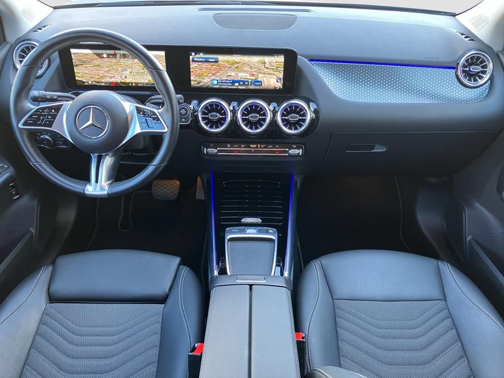 Fahrzeugabbildung Mercedes-Benz B 200 d *AHK*Navi*KeyLess*SpurW*PDC*LED*SpurH*LM