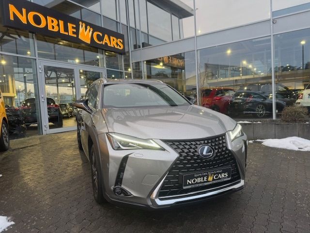 Fahrzeugabbildung Lexus UX 250h Launch Edition LED NAV SHZ PDC RFK 17"