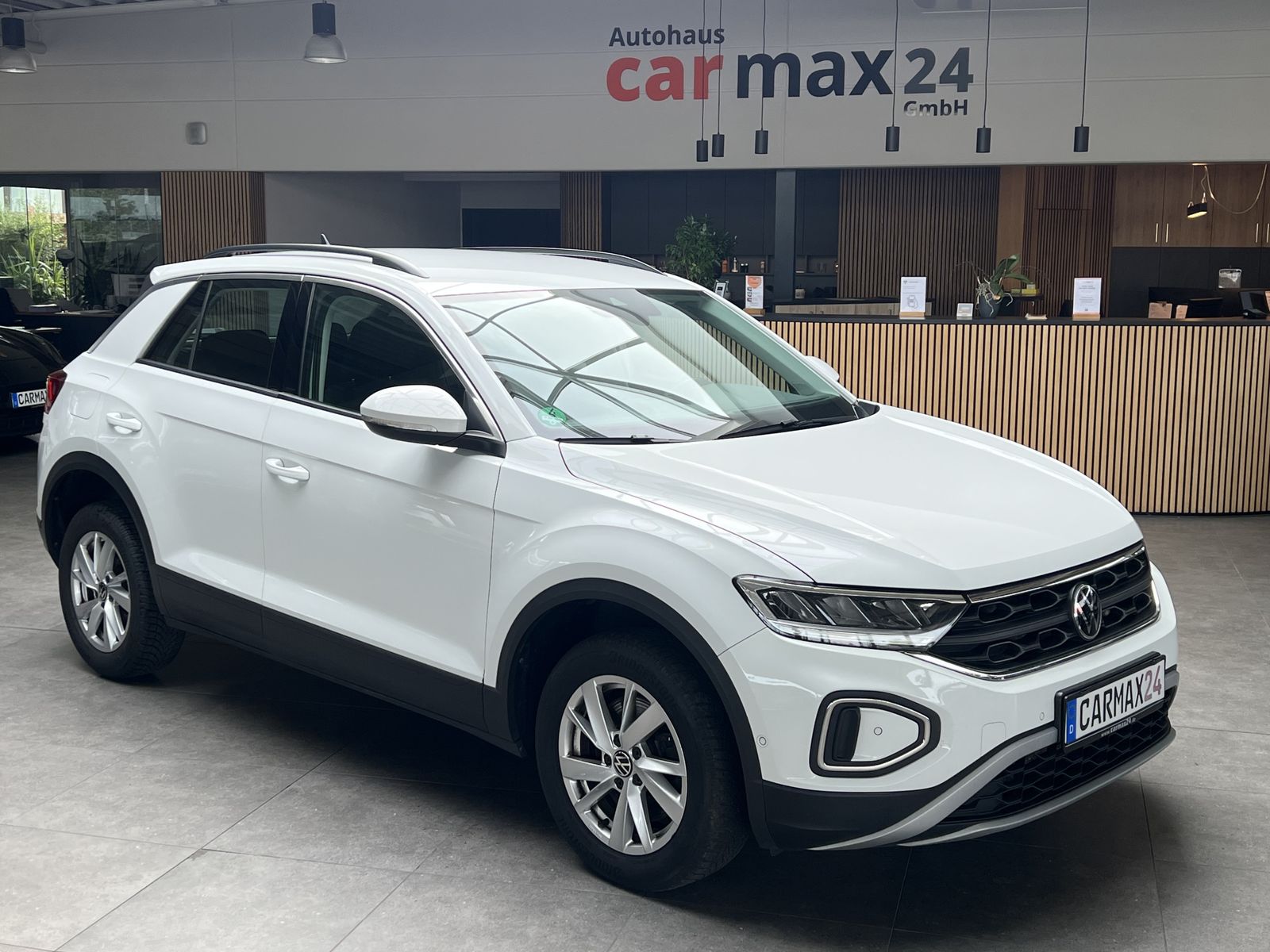 Volkswagen T-Roc 2.0 TDI Life DSG Navi LED CarPlay ACC SHZ