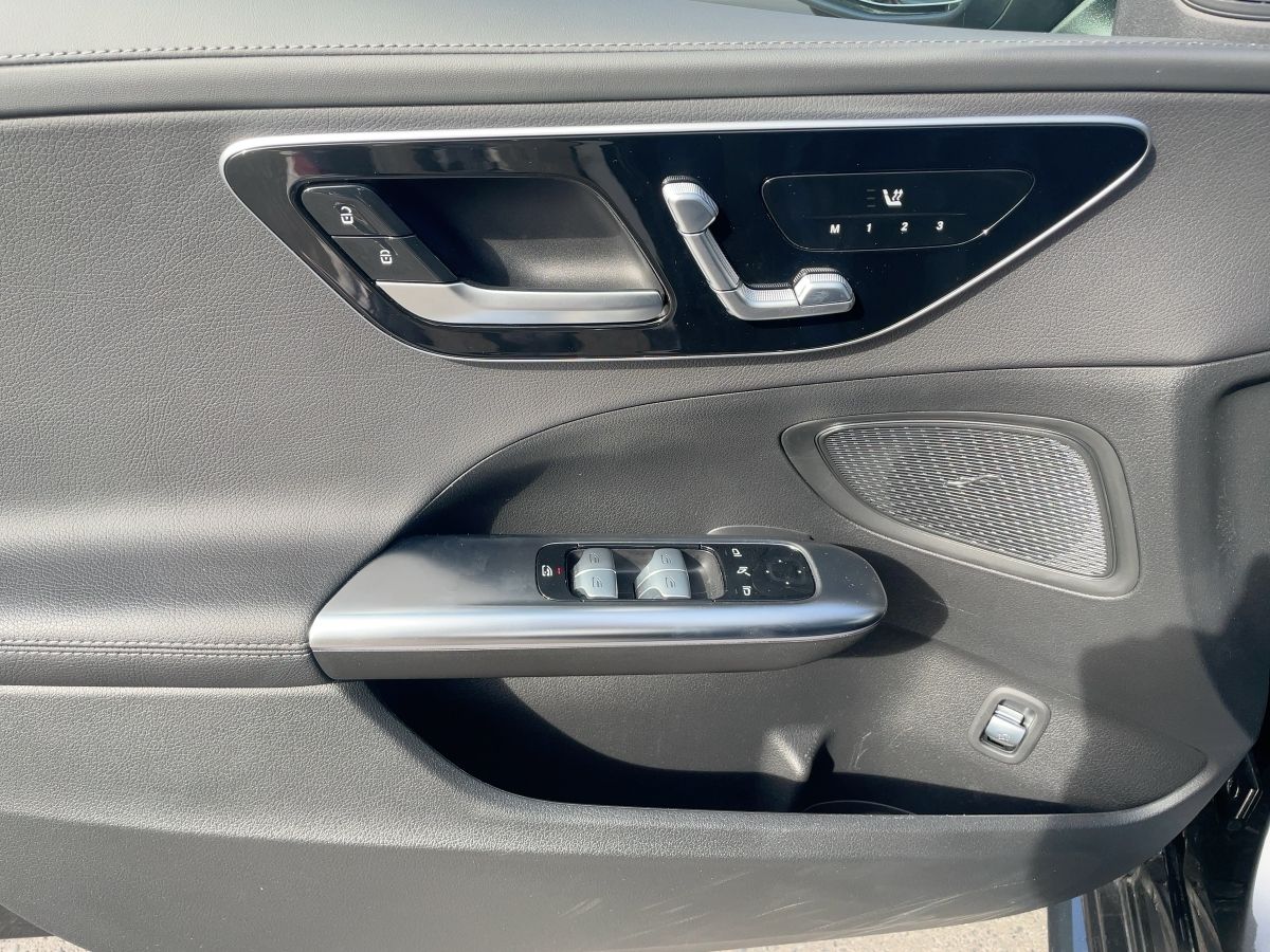 Fahrzeugabbildung Mercedes-Benz C 300 de T-Modell AMG/Night/360°/AHK