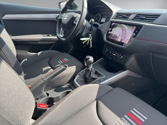 Arona 1.0 TSI FR LED+NAVI.+KLIMA+AHK+RFK+ACC+SHZ
