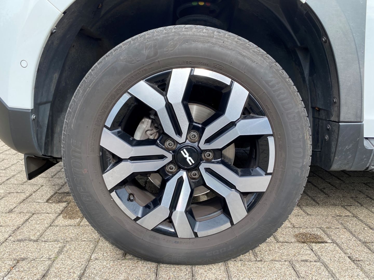 Fahrzeugabbildung Dacia Duster II Journey Navi Soundsystem Apple CarPlay