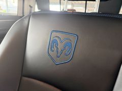 DODGE RAM 1500 V8 5,7L HEMI BIG HORN 4x4